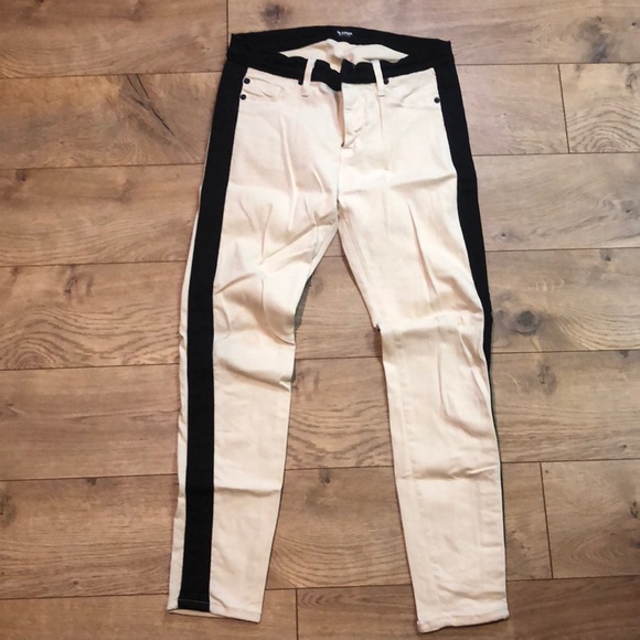 Hudson Jeans - Picture 2 of 3